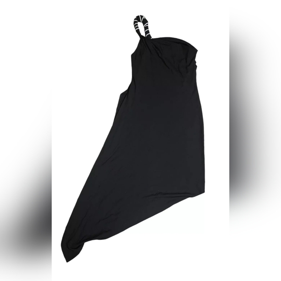 Janine Black Dress - Picture 2 of 11